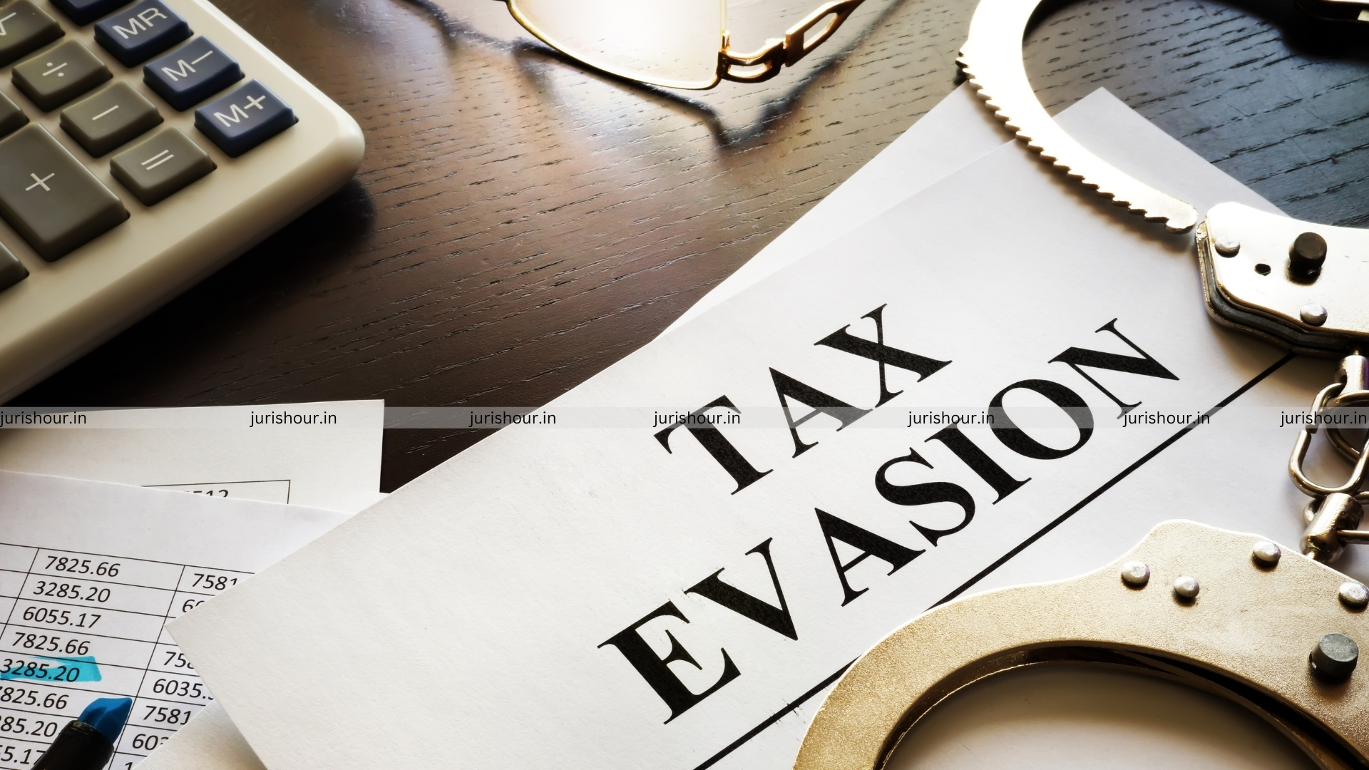 Bombay High Court Impose Rs. 1 Lakh Cost On Assessee Challenging SCN Alleging Rs. 231.78 crores GST Evasion 