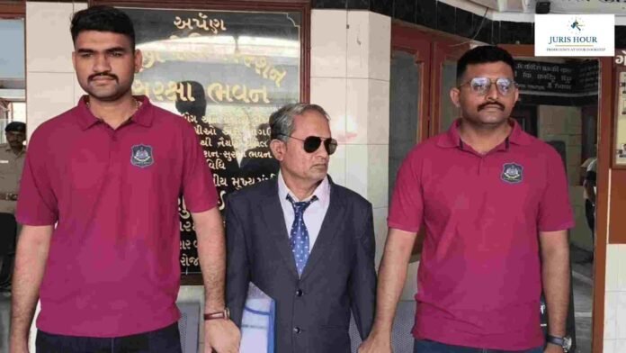 Fake Income Tax Officer Arrested in Surat While Attempting Extortion