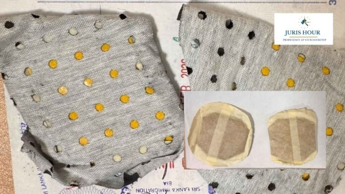 Gold Paste Worth ₹36.89 Lakh Seized From 2 Passengers Arriving From Colombo Gold Paste Worth ₹36.89 Lakh Seized From 2 Passengers Arriving From Colombo
